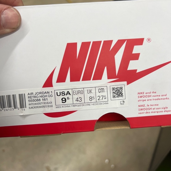 Air Jordan 1 Retro High OG White/University red-black 9.5 - Picture 5 of 5